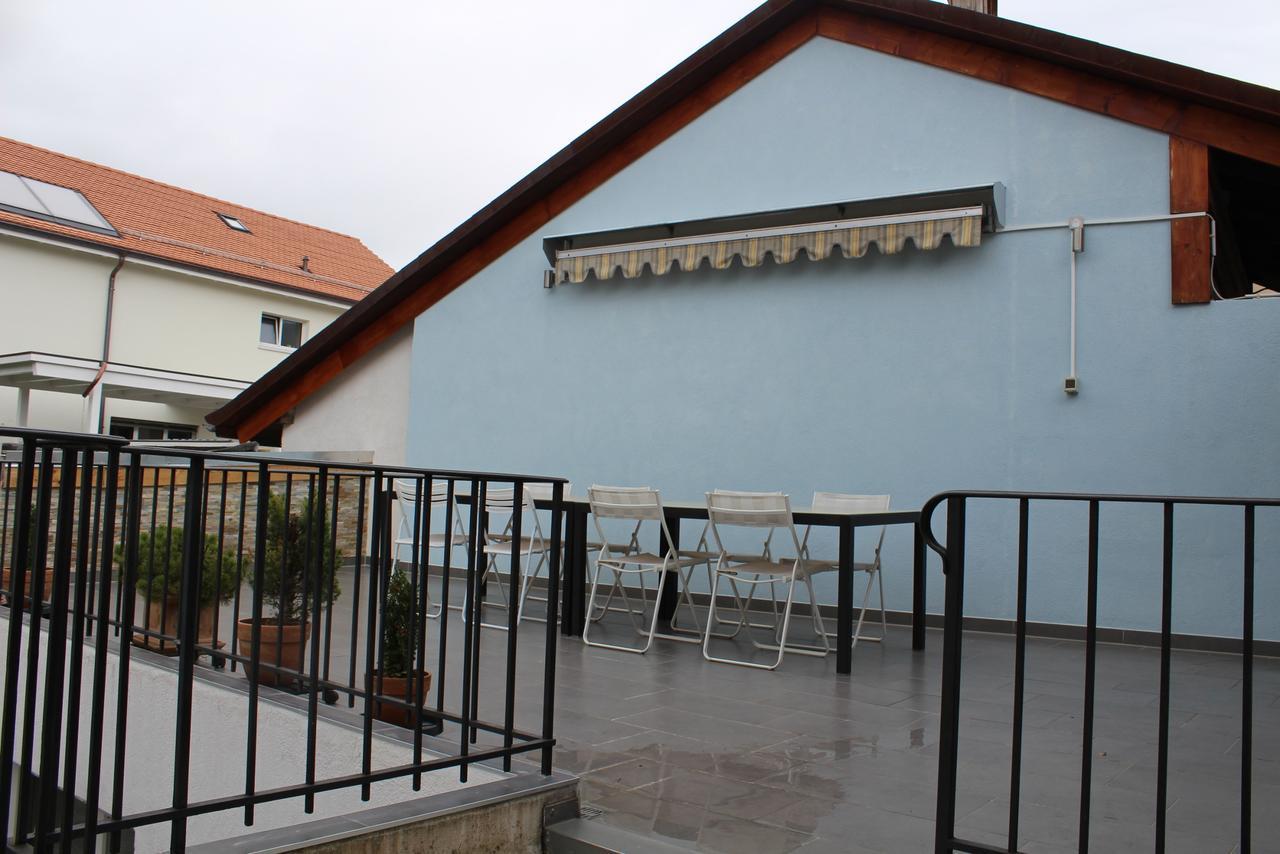 Au Coeur Du Vignoble Sur Bursins Acomodação com café da manhã Exterior foto